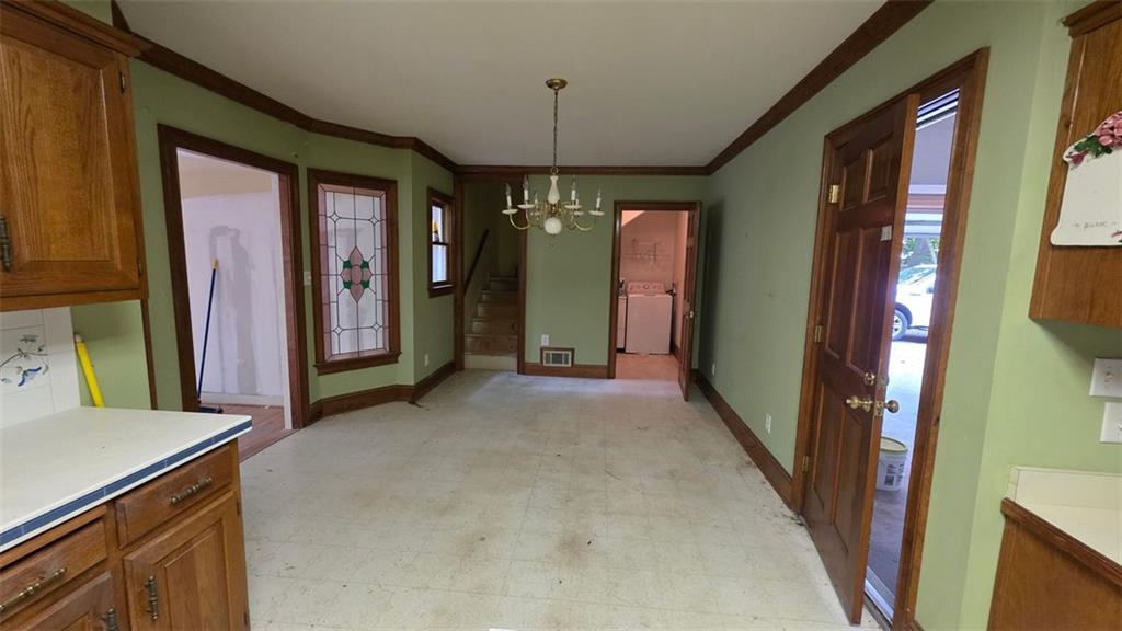 865 Ferncroft Court