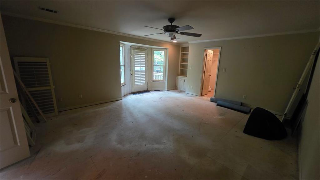 865 Ferncroft Court