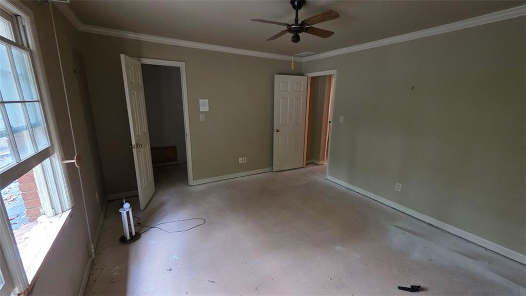 865 Ferncroft Court