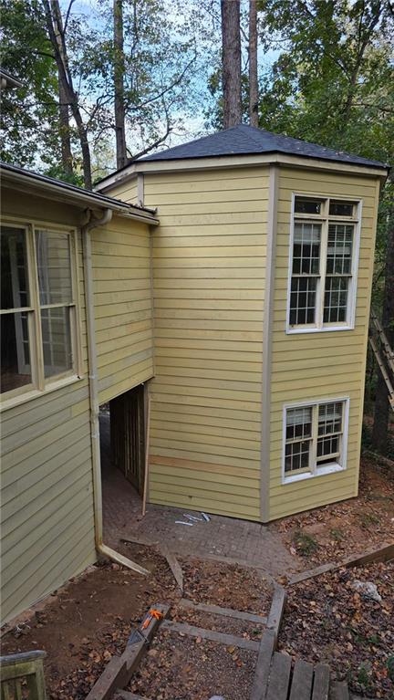 865 Ferncroft Court