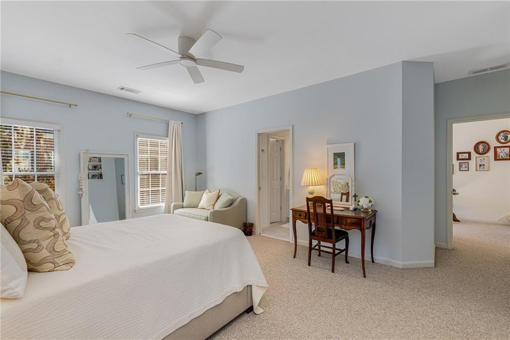 2311 English Ivy Court SE