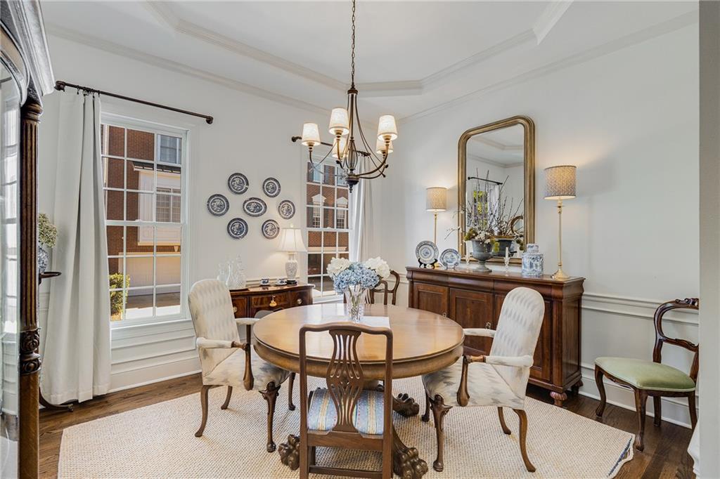 2311 English Ivy Court SE