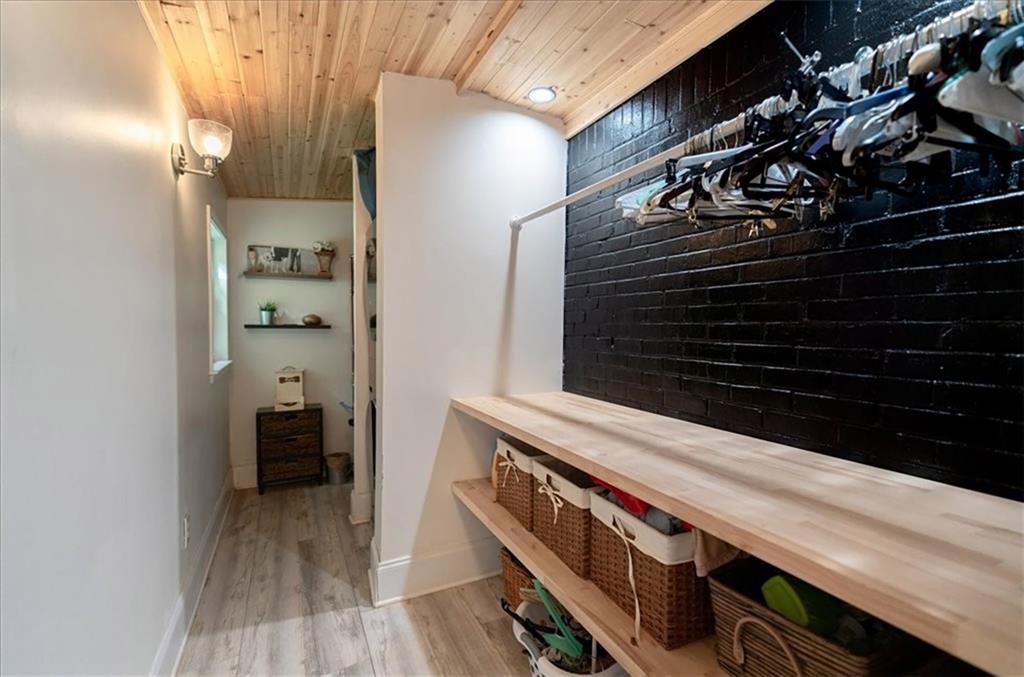 3179 E Wood Valley Road