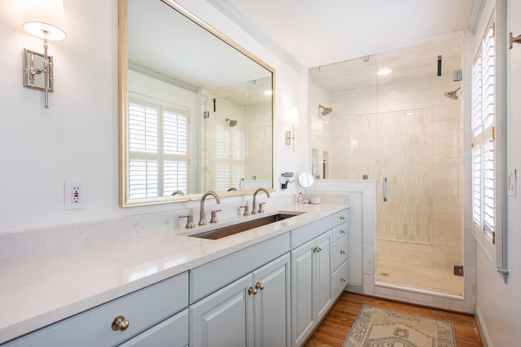 3211 Circle Oaks Drive SE