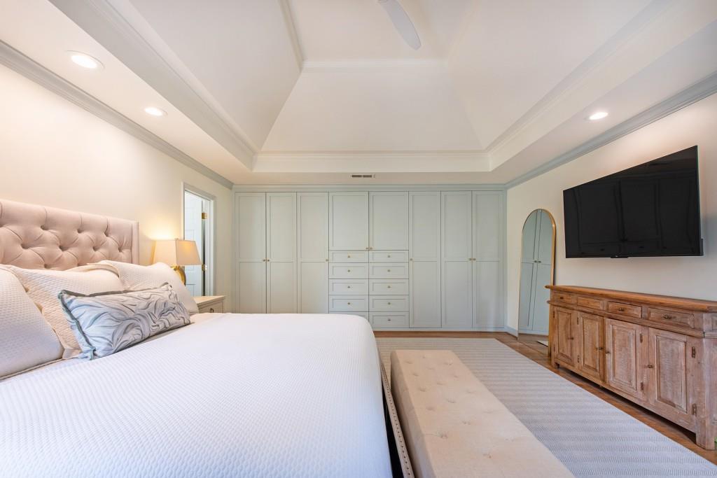 3211 Circle Oaks Drive SE