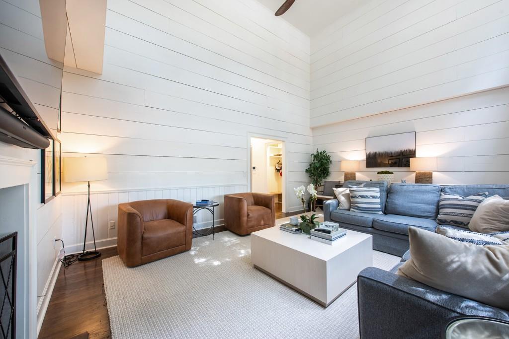 3211 Circle Oaks Drive SE