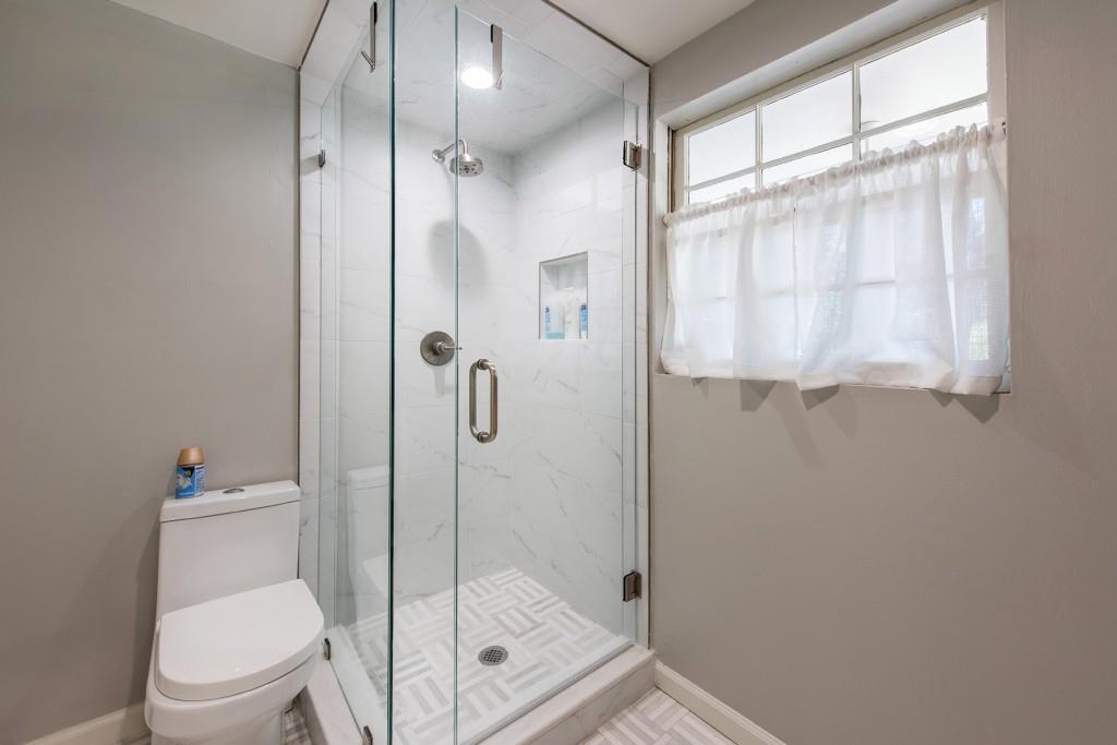 3211 Circle Oaks Drive SE