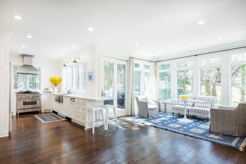 3211 Circle Oaks Drive SE