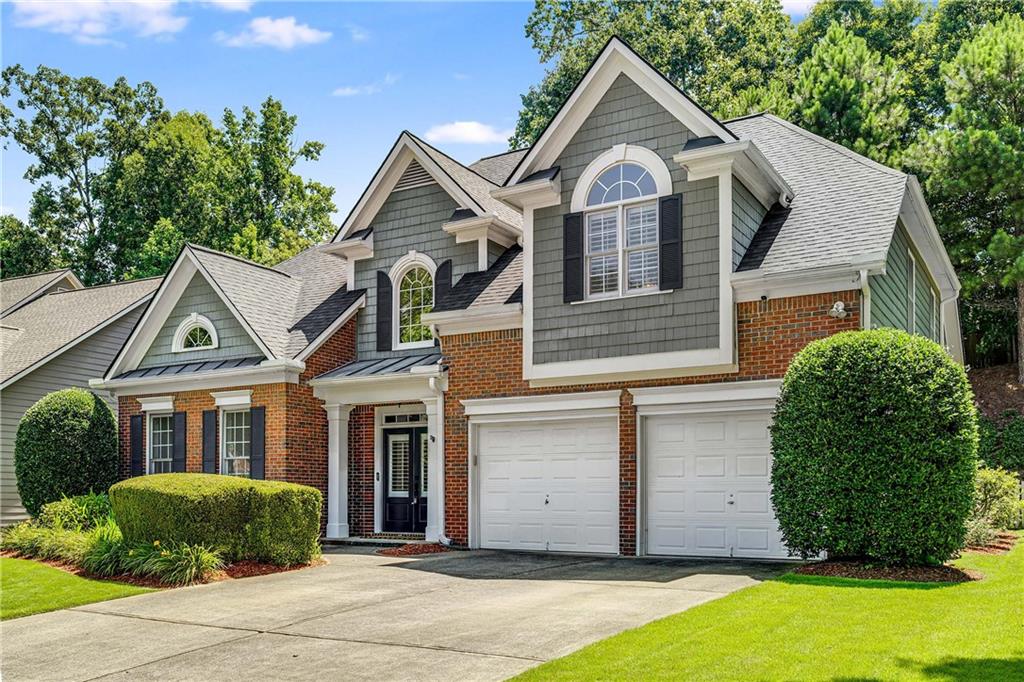 1106 Queensgate Drive SE