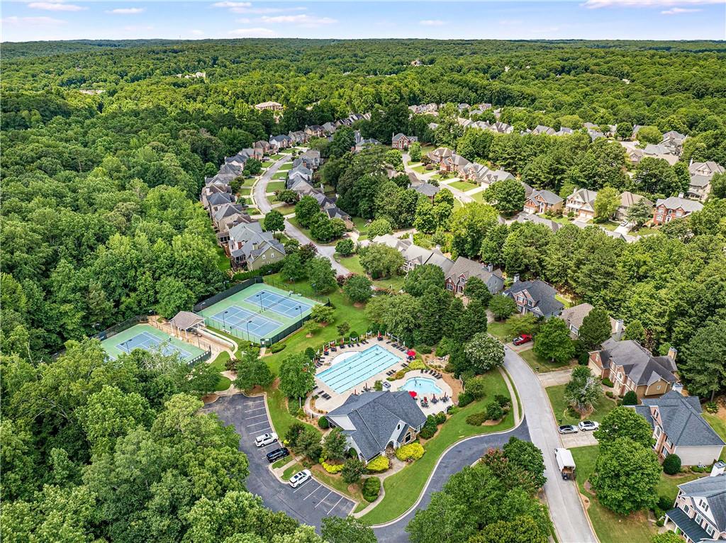 1106 Queensgate Drive SE