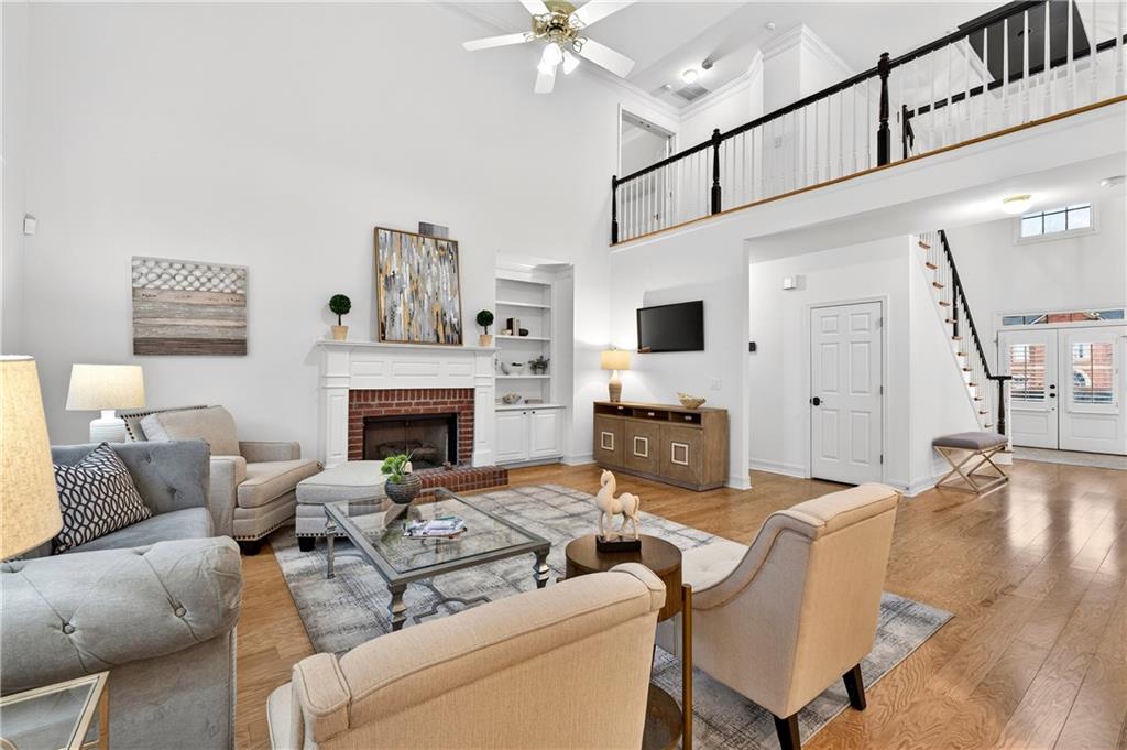 1106 Queensgate Drive SE