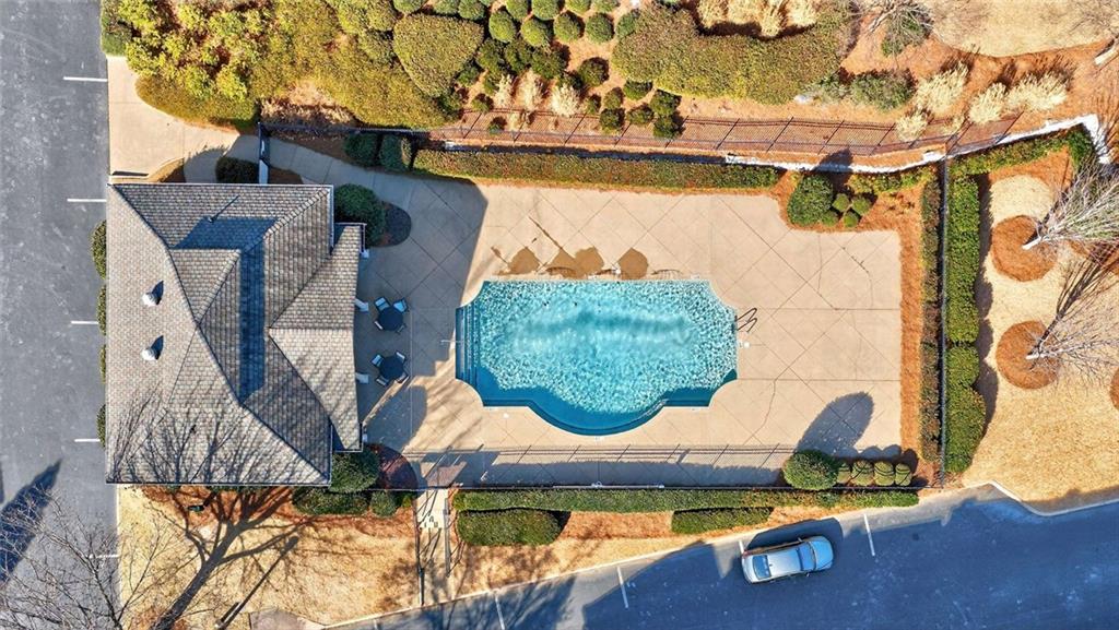 2832 Paces Lookout Lane SE