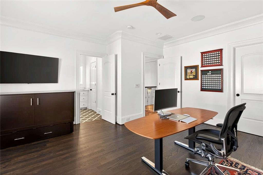 2832 Paces Lookout Lane SE