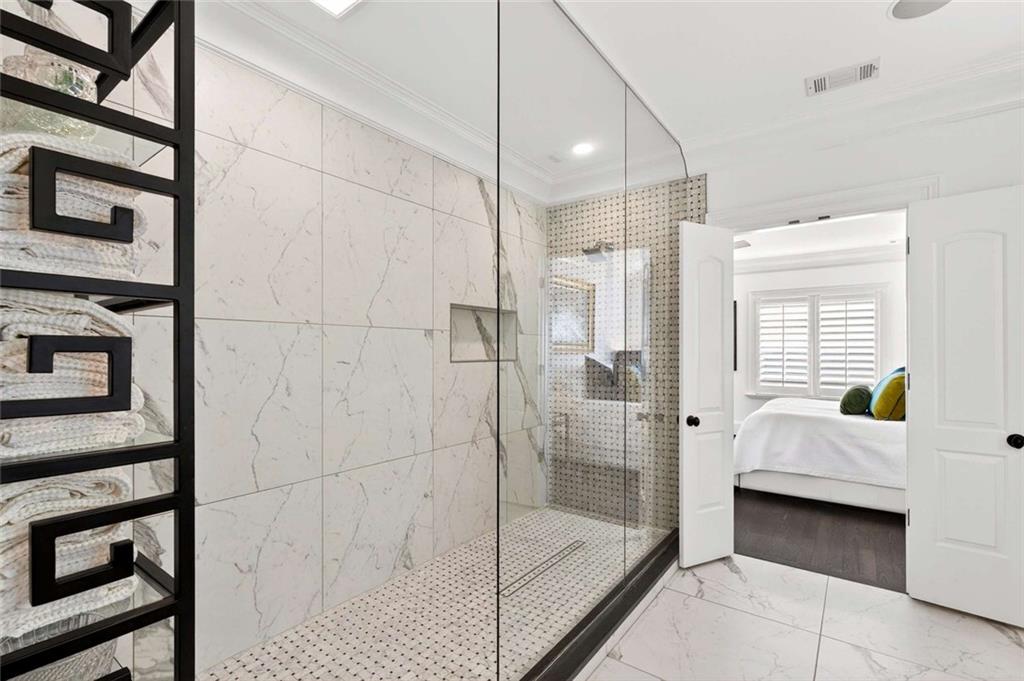 2832 Paces Lookout Lane SE