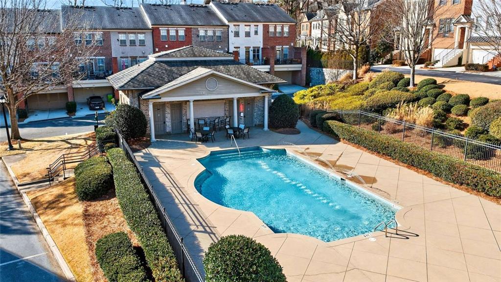 2832 Paces Lookout Lane SE