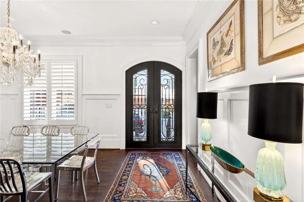 2832 Paces Lookout Lane SE