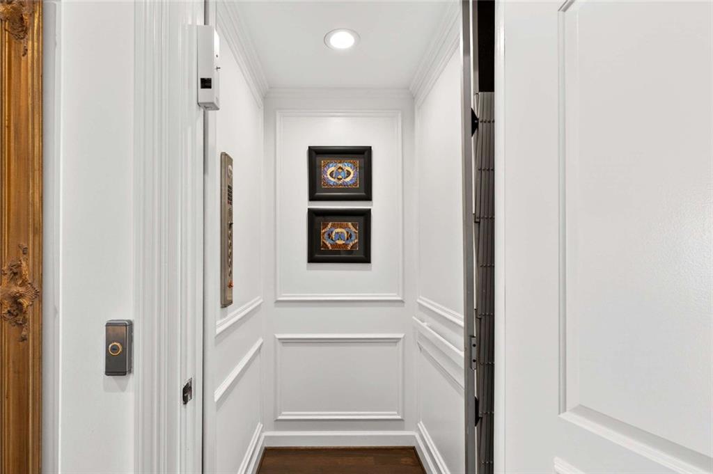 2832 Paces Lookout Lane SE