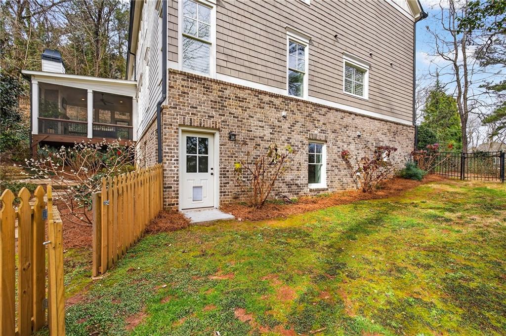 3446 Cochise Drive SE