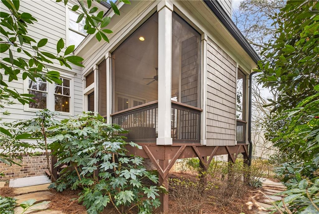 3446 Cochise Drive SE