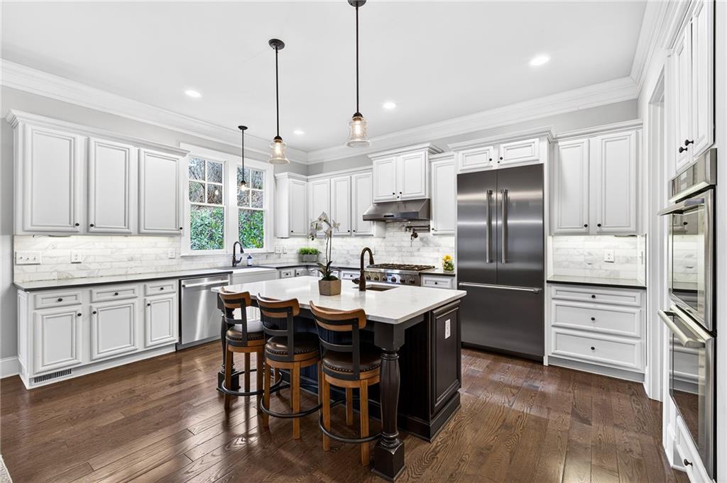 3446 Cochise Drive SE