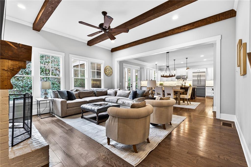 3446 Cochise Drive SE