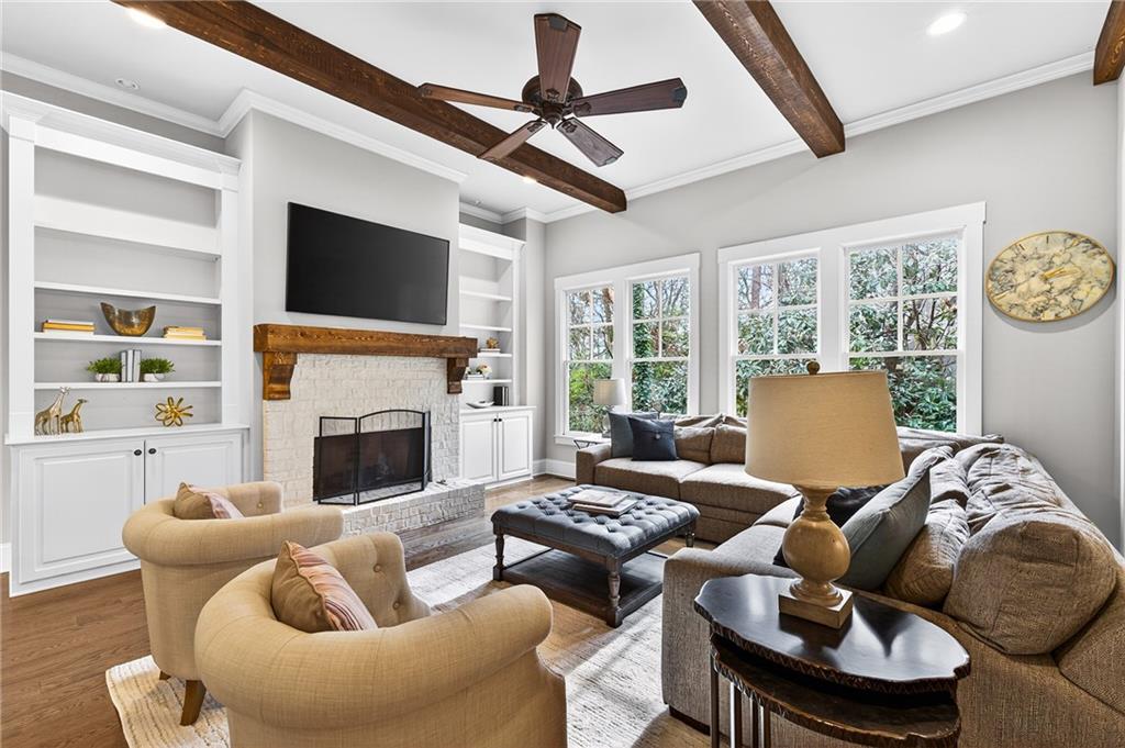 3446 Cochise Drive SE