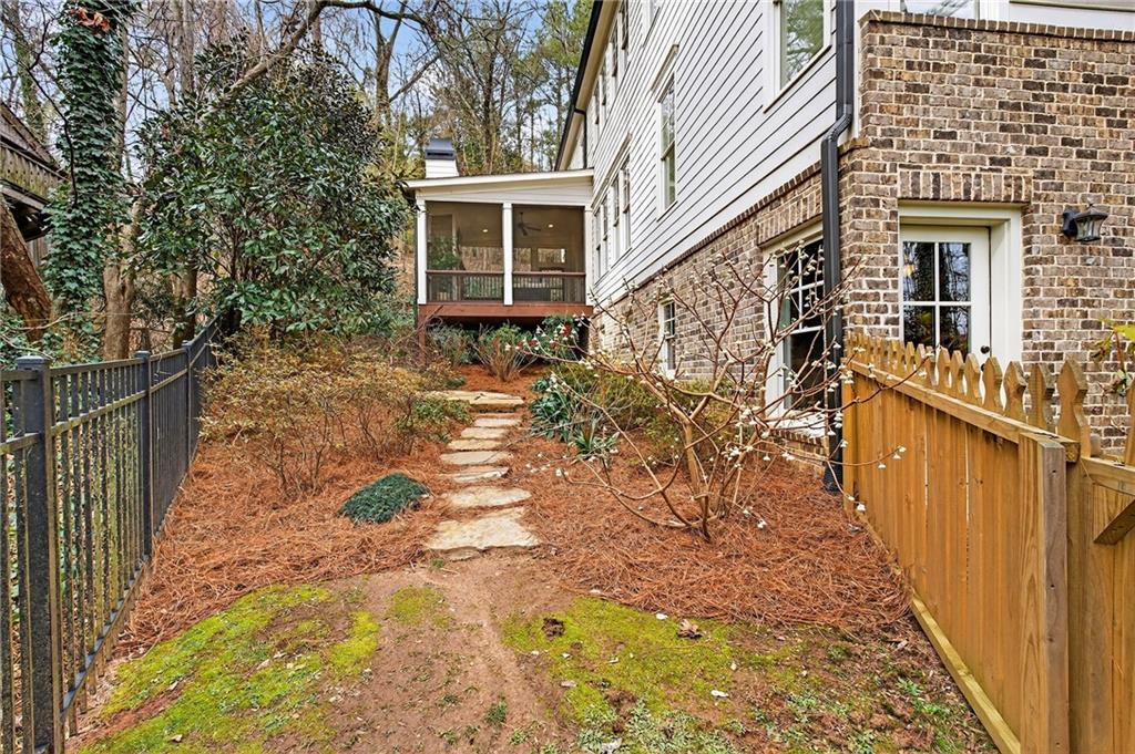 3446 Cochise Drive SE