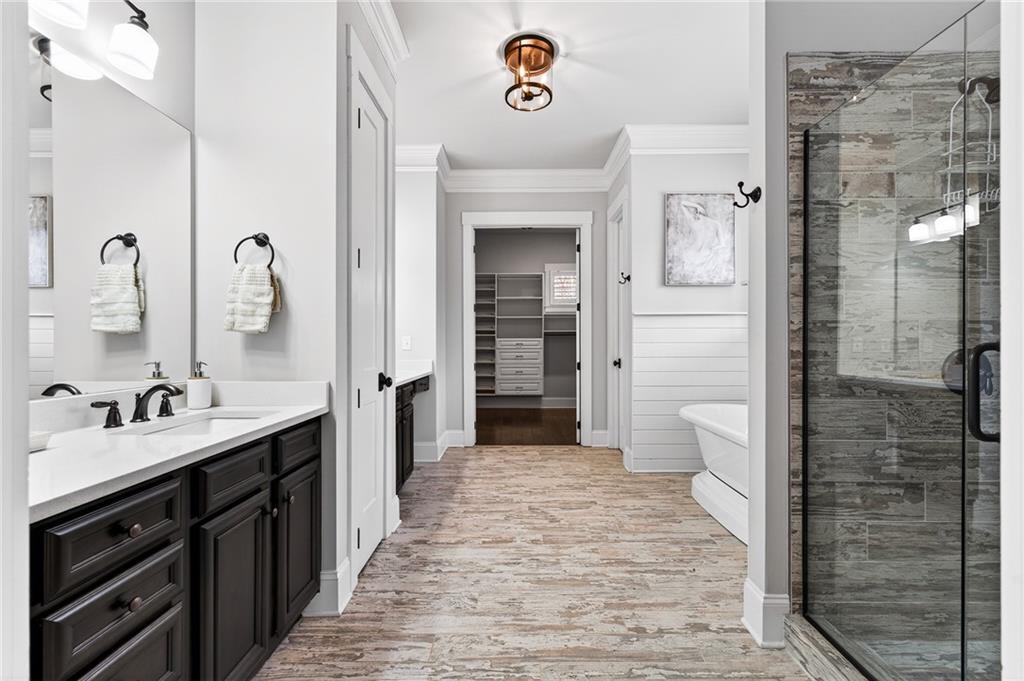 3446 Cochise Drive SE