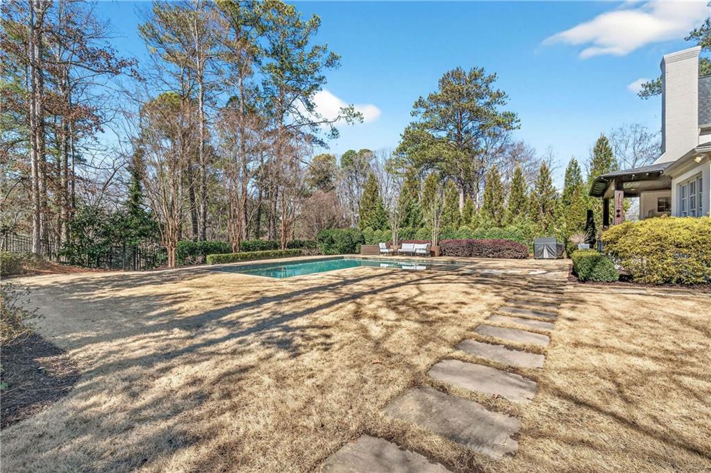 2976 Sequoyah Drive NW