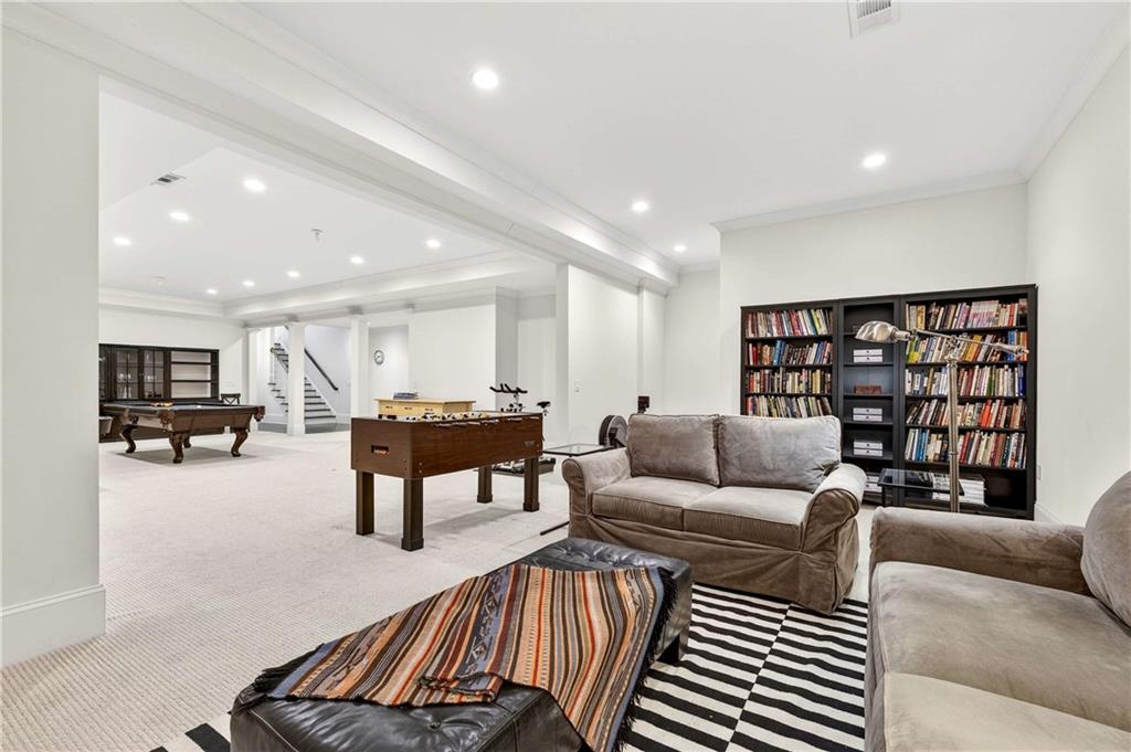 2976 Sequoyah Drive NW