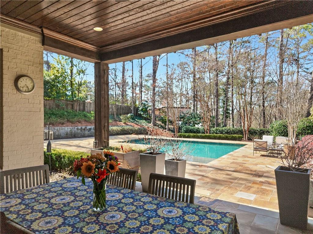 2976 Sequoyah Drive NW