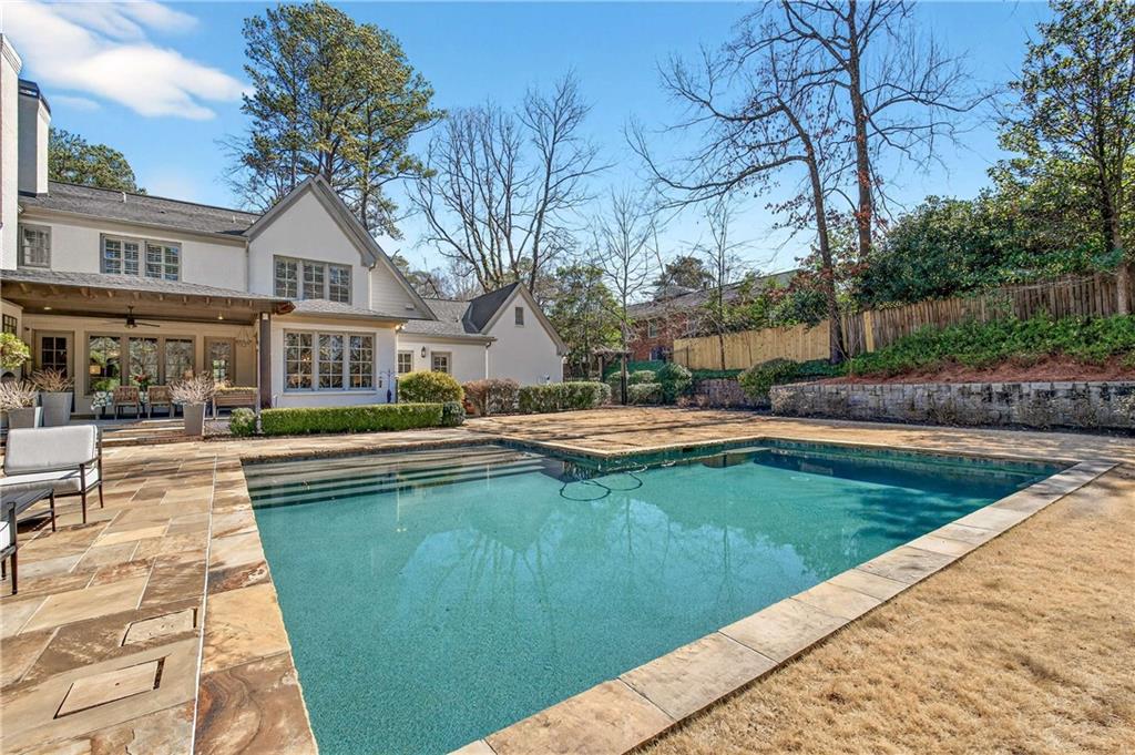 2976 Sequoyah Drive NW