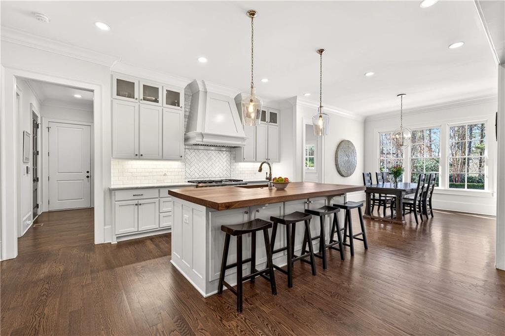 2976 Sequoyah Drive NW