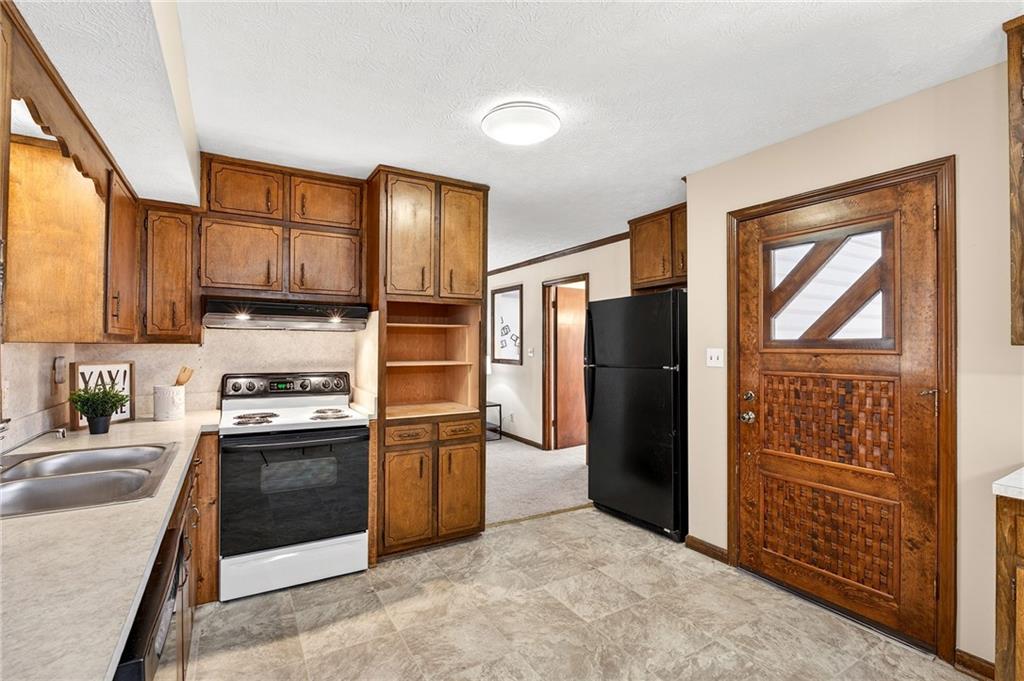 4444 Bending River Trail SW