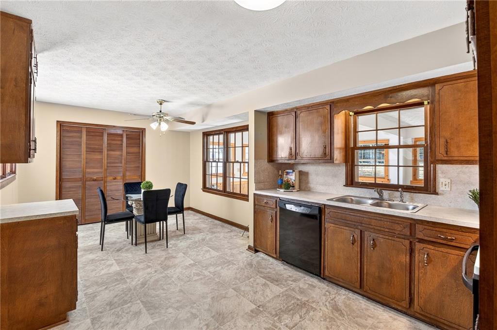 4444 Bending River Trail SW