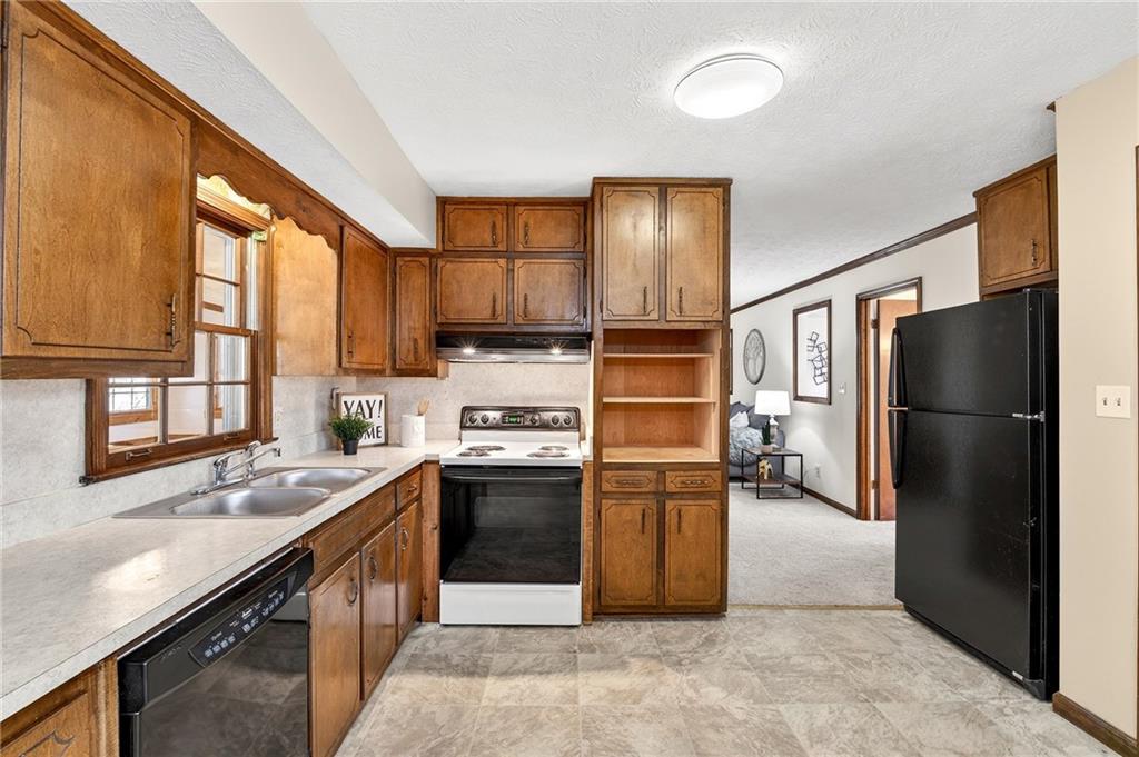 4444 Bending River Trail SW