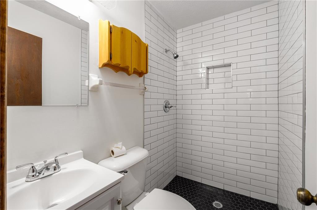 4444 Bending River Trail SW