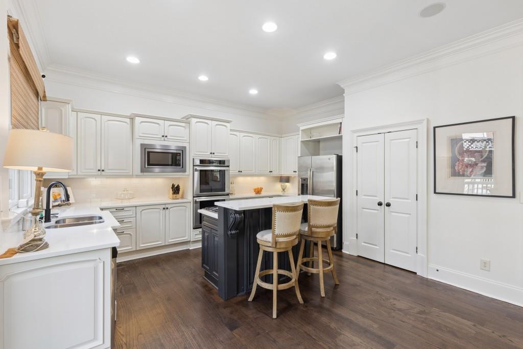 3585 Roxboro Road NE Unit 6