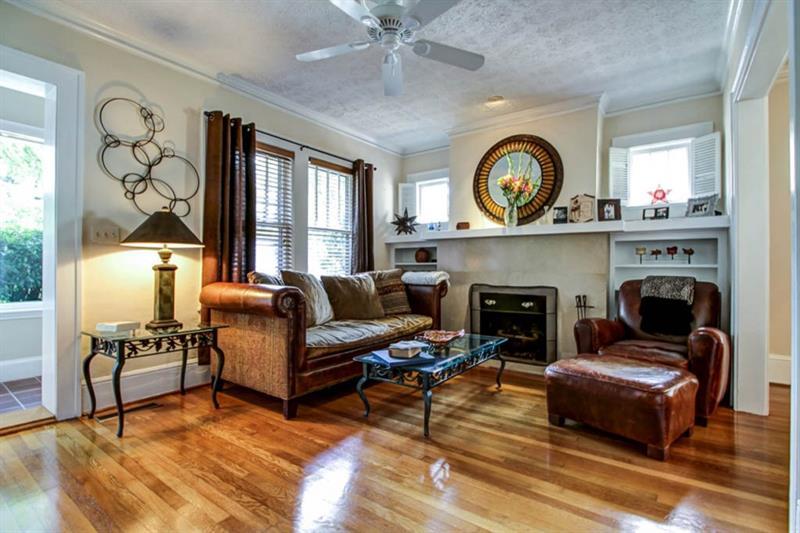 162 Peachtree Hills Avenue NE