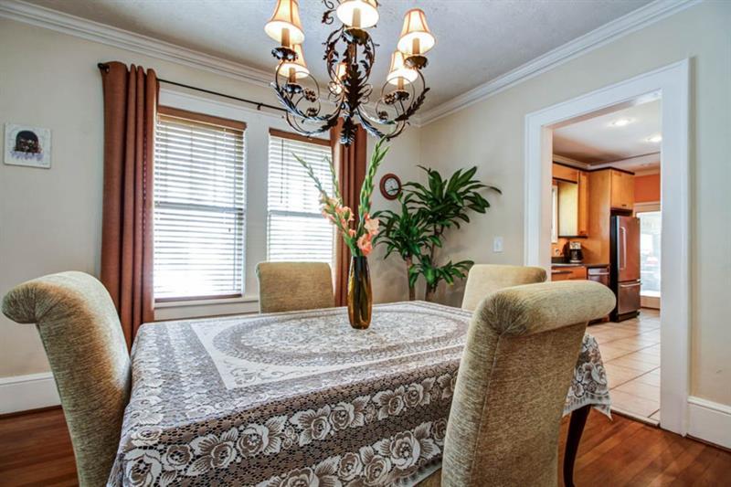 162 Peachtree Hills Avenue NE