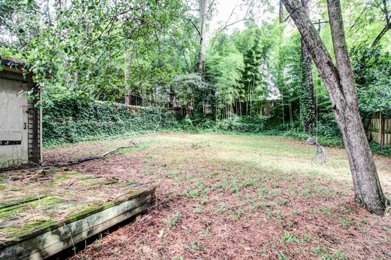 162 Peachtree Hills Avenue NE