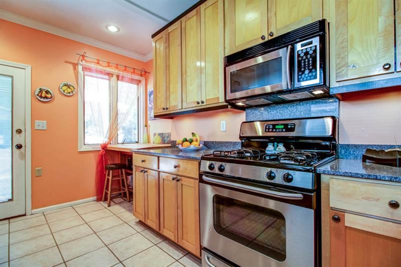 162 Peachtree Hills Avenue NE