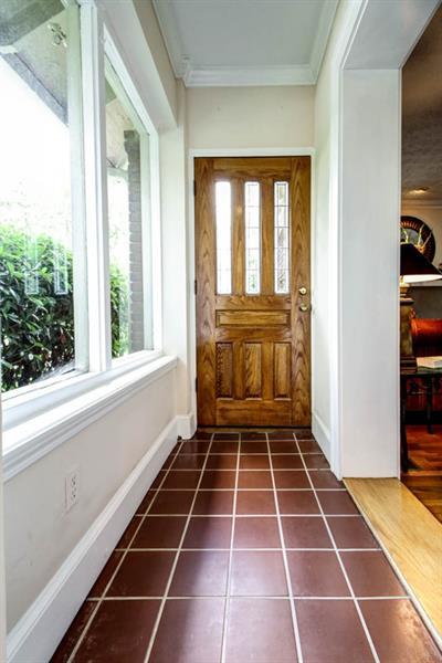 162 Peachtree Hills Avenue NE