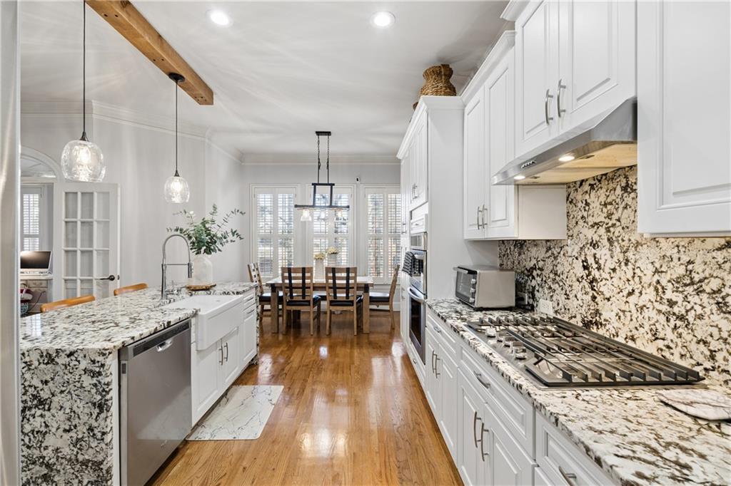 2305 English Ivy Court SE Unit 23