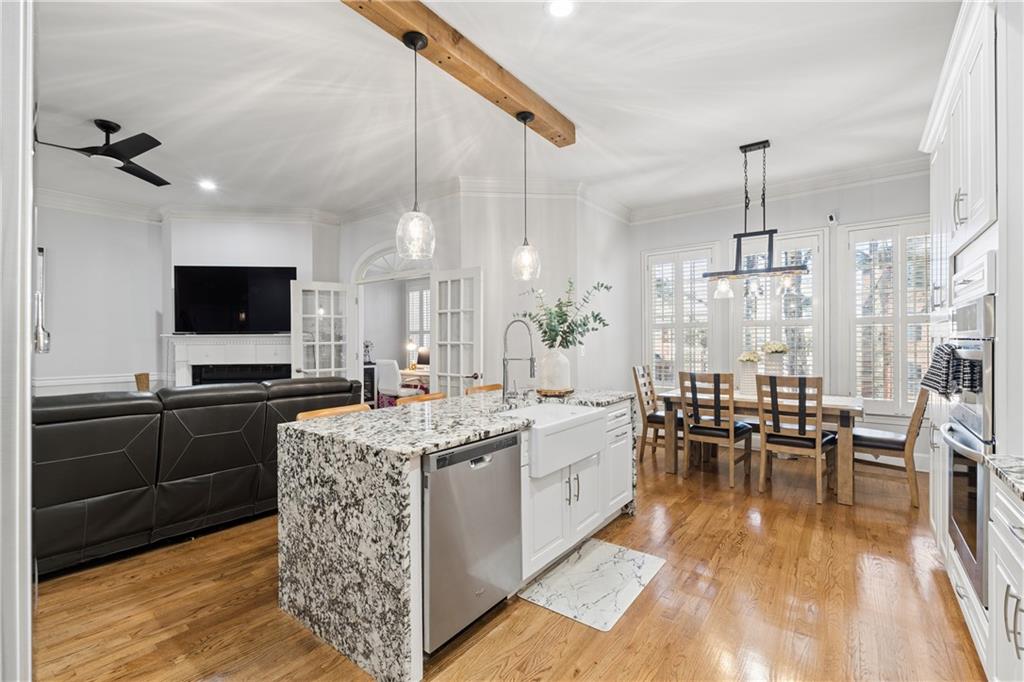 2305 English Ivy Court SE Unit 23