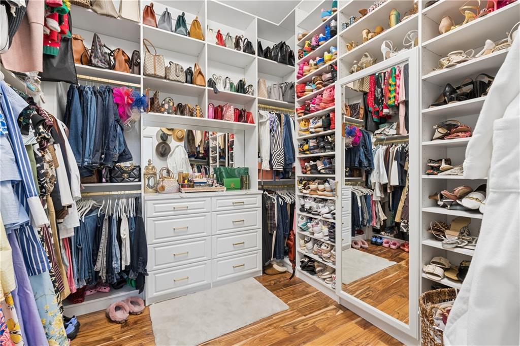 2305 English Ivy Court SE Unit 23