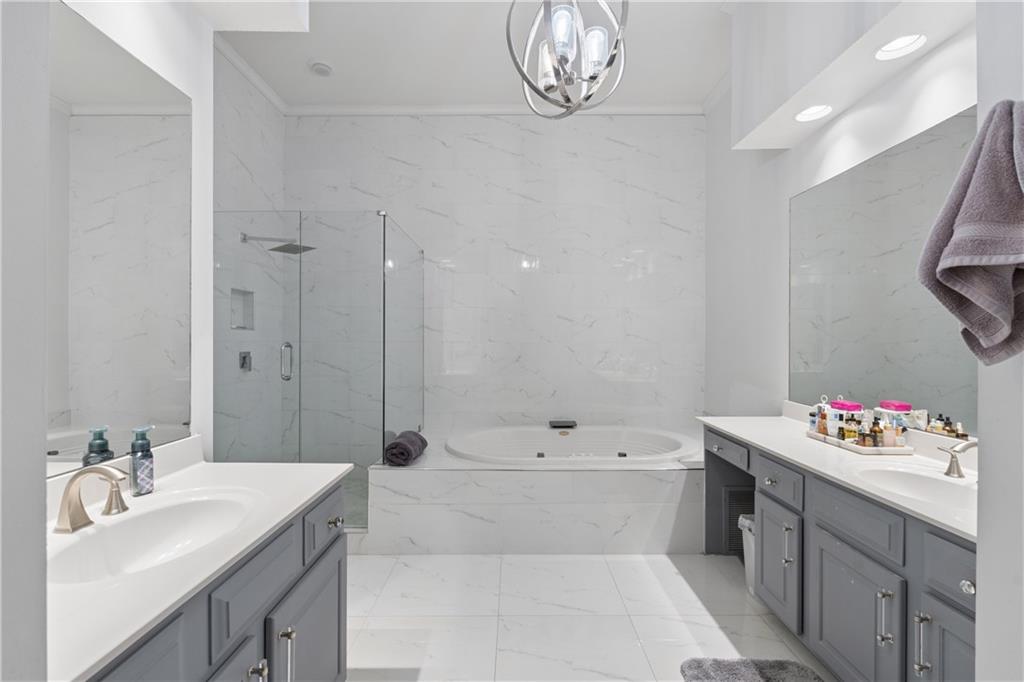 2305 English Ivy Court SE Unit 23