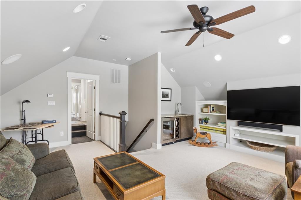 4484 Oakdale Road SE