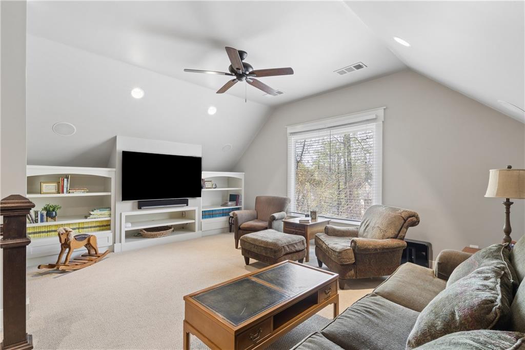 4484 Oakdale Road SE