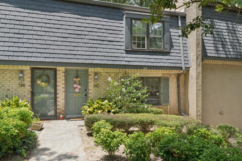 140 Amherst Place NW